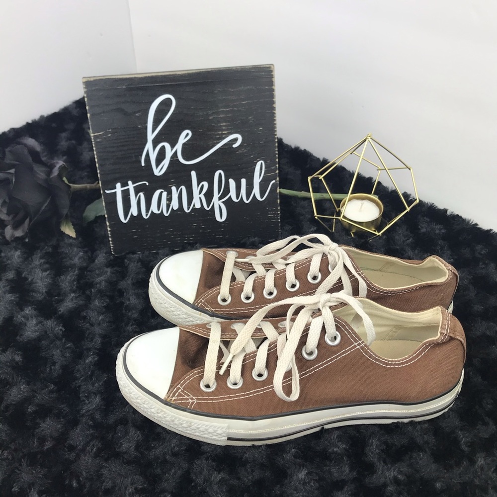 Brown Low Top Converse Sneakers Size 7